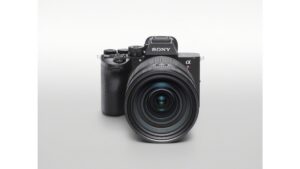 Sony Alpha 7R VI (ILCE-7RM6) mirrorless camera in Black with 66.8MP stacked sensor and 8K video capability – available June 2026 at $4,499.99.