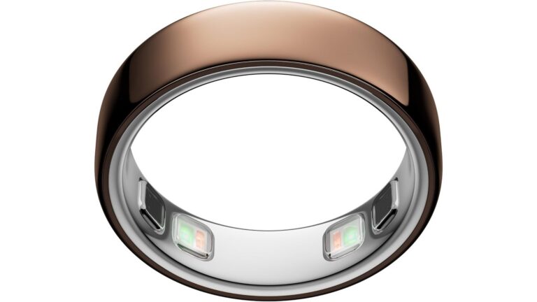 Oura Ring 5 JZ90-61403 smart ring in Silver and Gold finishes with sleep and heart rate tracking on Amazon US