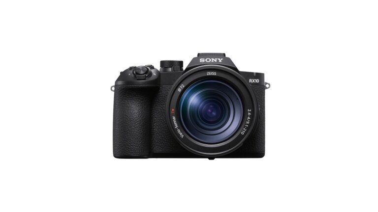 Sony RX10 V DSC-RX10M5 bridge camera with 24-600mm ZEISS lens and 20.1MP stacked sensor