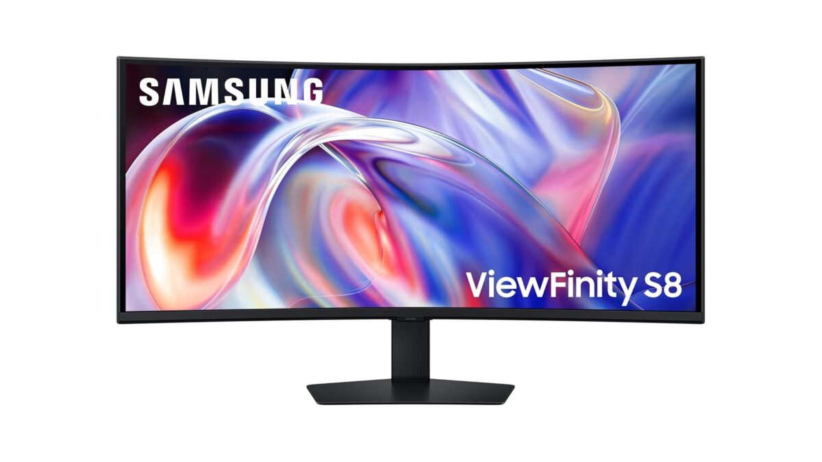 Samsung ViewFinity S8 40-inch 5K2K WUHD 144Hz curved monitor with Thunderbolt 5 and 1000R curvature